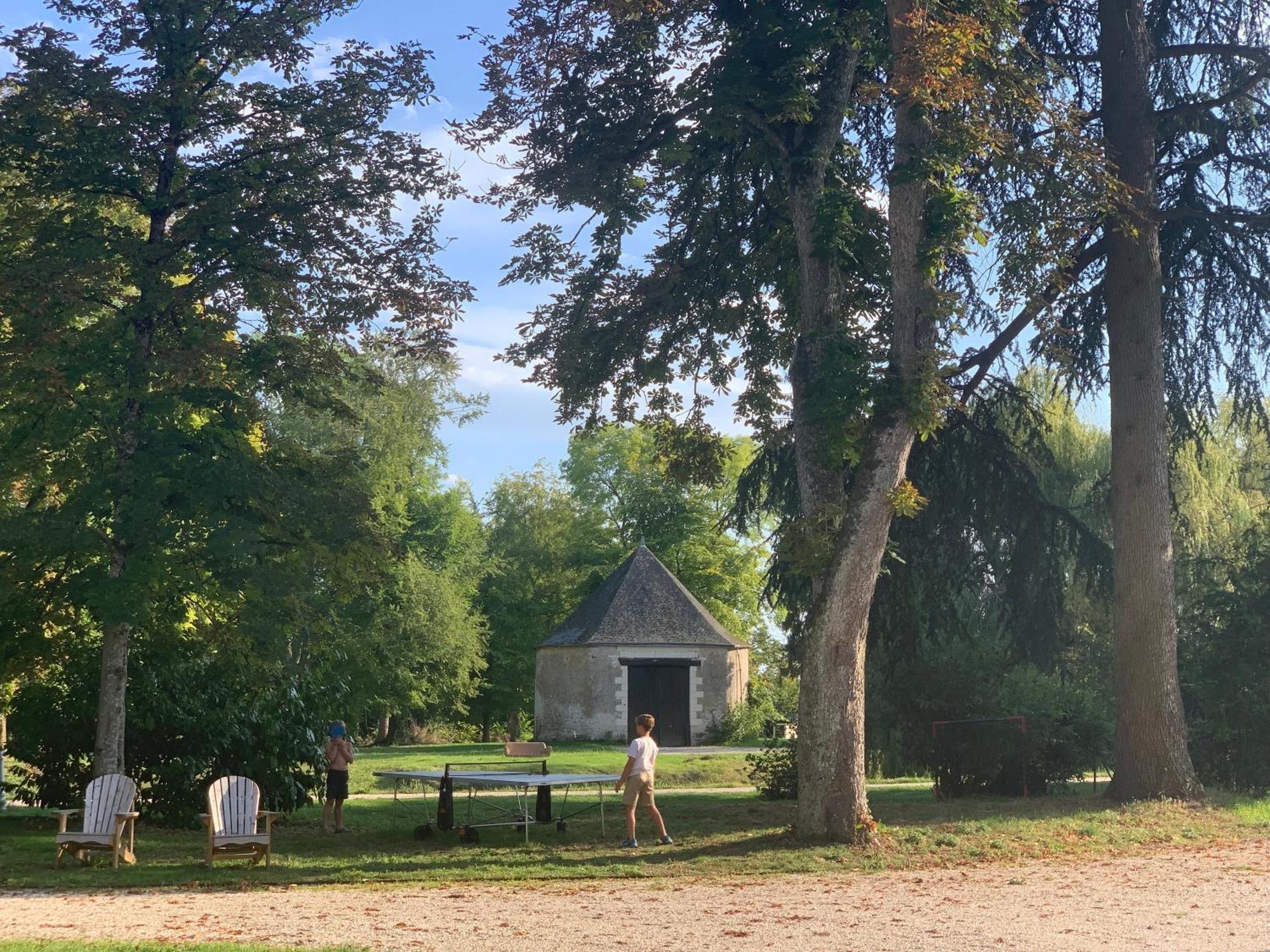 Chateau De L'Epinay - Domaine Du Marquis De Lafayette Dolus-le-Sec Bagian luar foto
